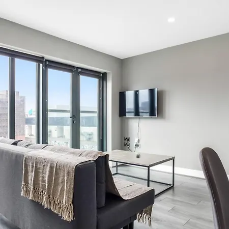 Apt 20, Elegant 2-Bed Apartment Liverpool Exterior photo