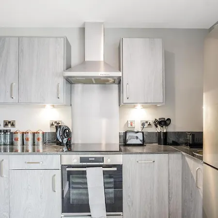 Apt 20, Elegant 2-Bed Apartment Liverpool Exterior photo